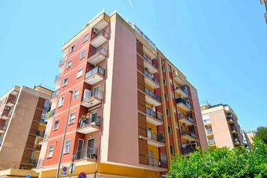 Commenda ampio 4 vani con box