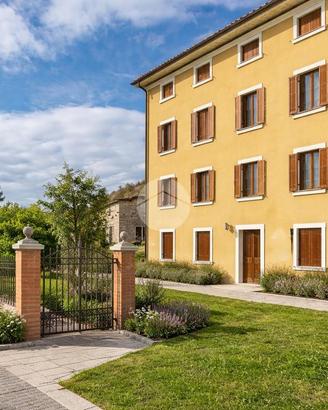 CASA SEMINDIPENDENTE A MARANO DI VALPOLICELLA