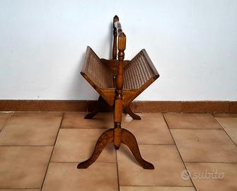 portariviste anni 60', in legno e paglia Vienna 