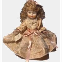 Bambola in ceramica alta cm.38