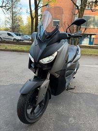 Yamaha XMAX 300  2017