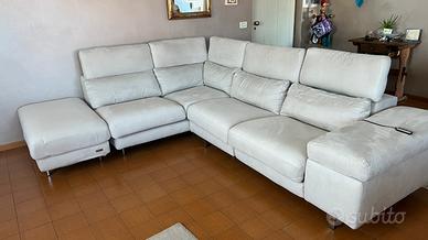 Divano angolare Poltronesofà