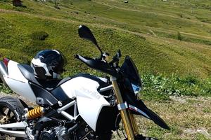 Aprilia Dorsoduro 1200