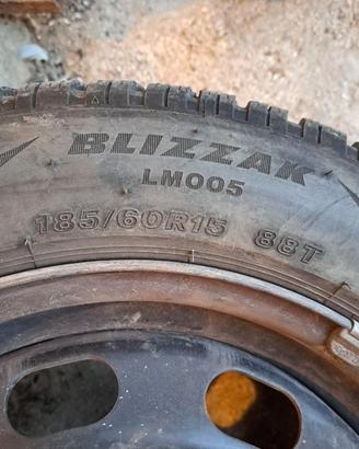 Cerchi e gomme invernali volkswagen polo 15