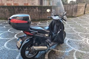 Aprilia sportcity 200