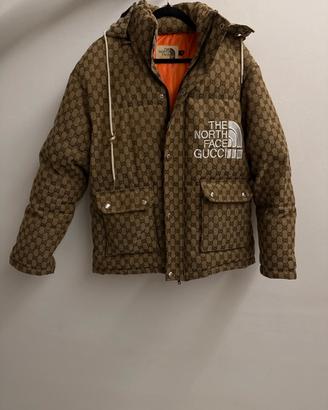Giubbotto north face gucci