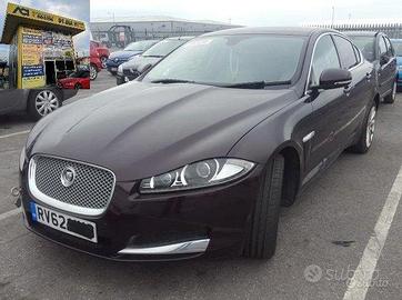 Jaguar xf 3.0 diesel 306 dt luxury ricambi