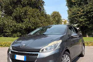 Peugeot 208 (CarPlay ed altro) LEGGI ANNUNCIO