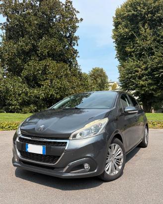 Peugeot 208 (CarPlay ed altro) LEGGI ANNUNCIO