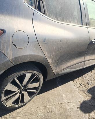 Porta portiera SX DX Renault Clio IV 2014