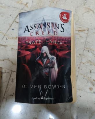 K2331NN-Libro Assassin's Creed Fratellanza