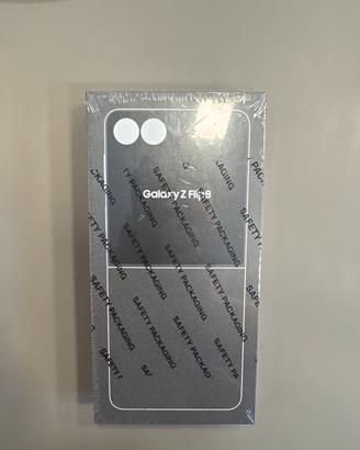 SAMSUNG Z FLIP 8 imballato