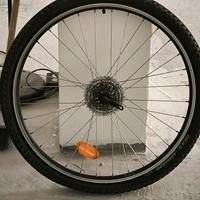 cerchi 26" con sgancio rapido