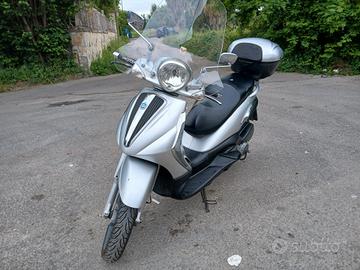 Piaggio Beverly Tourer 300 anno 2009