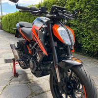 Ktm duke 125