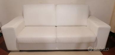 divano ikea pelle bianca 