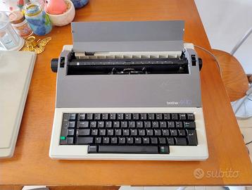 Macchina da scrivere elettrica Brother AX-10 NON F
