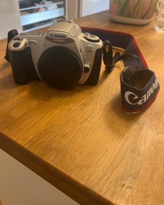 Canon EOS 300+obiettivo Canon EF 28-80mm- €100