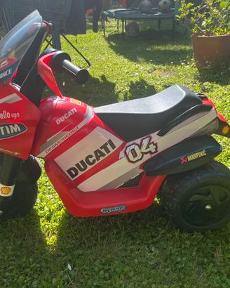 Peg perego ducati desmo 16 tre ruote