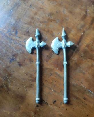 2 Asce in Ottone da Collezione - Set Completo