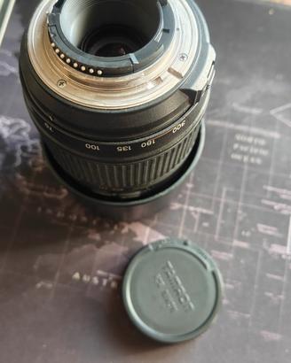 Obiettivo Tamron 70-300mm per Nikon