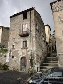 Villa di 115 m² con 3 locali e box auto a Castelfo