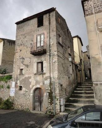 Villa di 115 m² con 3 locali e box auto a Castelfo