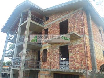 Casa con terreno - Vasto