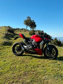 Ducati streetfighter v2 2022