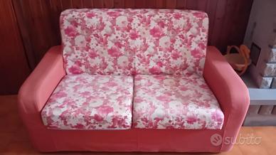 Divano in tessuto a fiori 2 posti