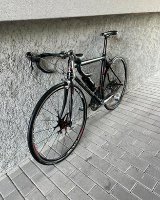 Bici da corsa in carbonio