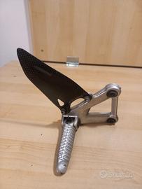 Pedana destra ducati 848