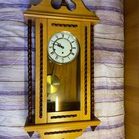 Orologio a pendolo artigianale in legno – funziona