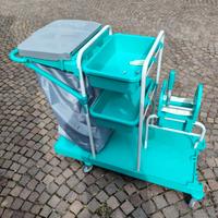 Carrello pulizie