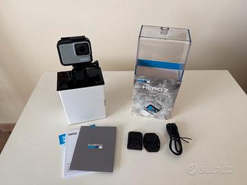 Go pro HERO7 White con accessori (vedi ultima foto