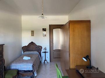 Luminosa stanza singola - lecce