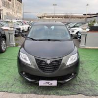 Lancia Ypsilon 1.2 69 CV 5 porte S Momodesign
