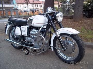 Moto Guzzi V7 - 1971