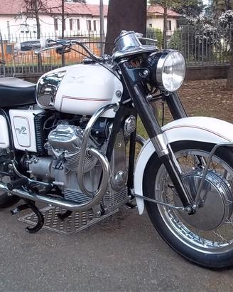 Moto Guzzi V7 - 1971