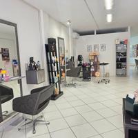 Attivita di parruccheria a canone