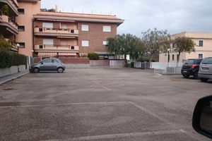 Appartamento con posto auto da settembre a giugno