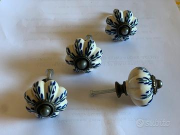 4 Pomelli ceramica dipinta e metallo