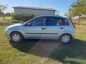 Ford fiesta mk5 2003 1.4 tdci (50kw)