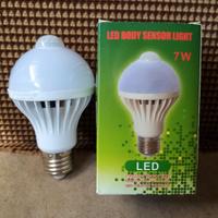 Lampada 7W con sensore di movimento