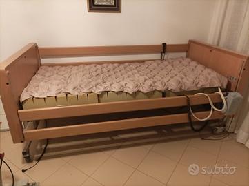 Letto da degenza anti decubito con sollevatore