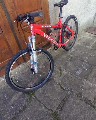Bicicletta  specialized epic biammortizzata