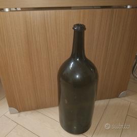 bottiglia di vetro gigante 