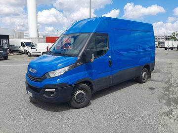 Iveco daily 35s16 hi matic passo medio