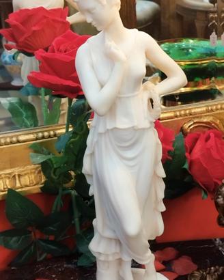 Statua La Danzatrice in alabastro bianco 41 cm
