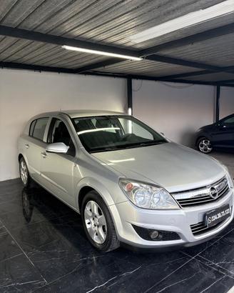 Opel Astra 1.4 16V GPL-TECH 5 porte Enjoy